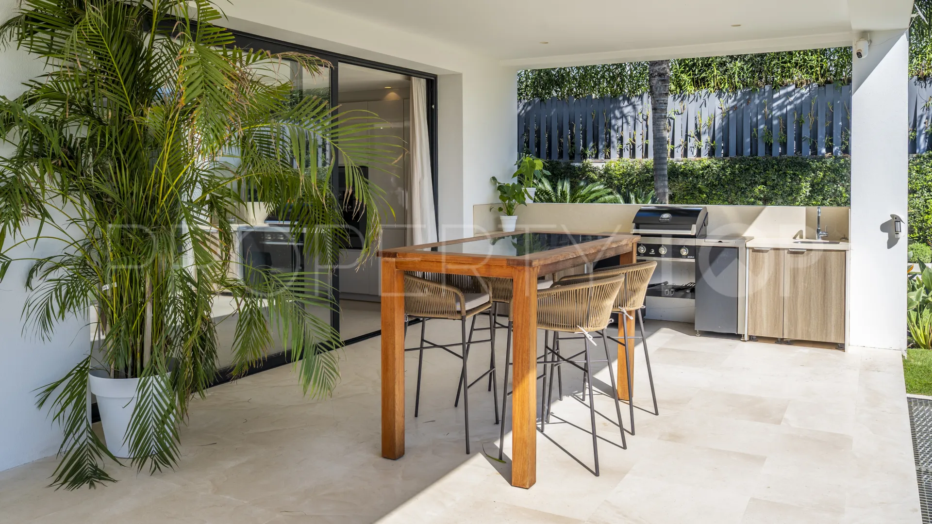 For sale villa with 5 bedrooms in Golden Mile