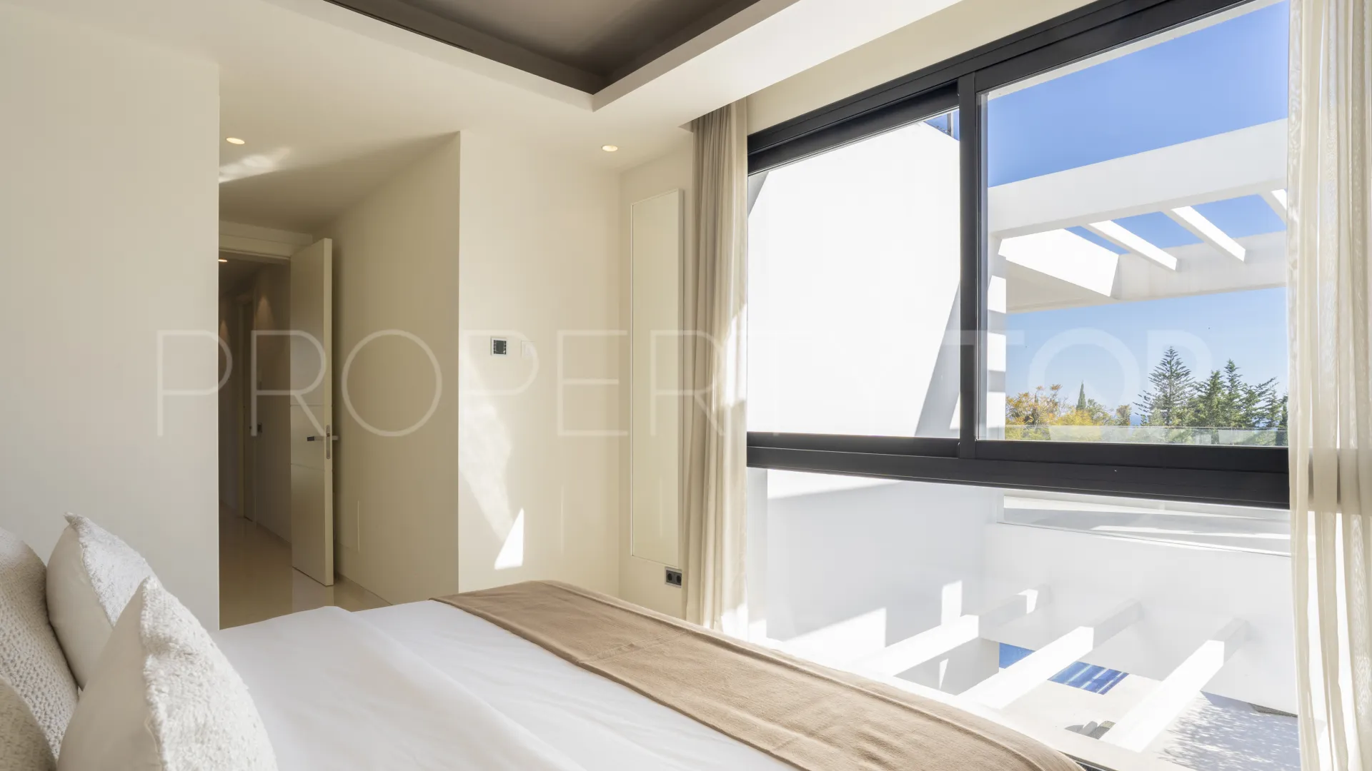 For sale villa with 5 bedrooms in Golden Mile