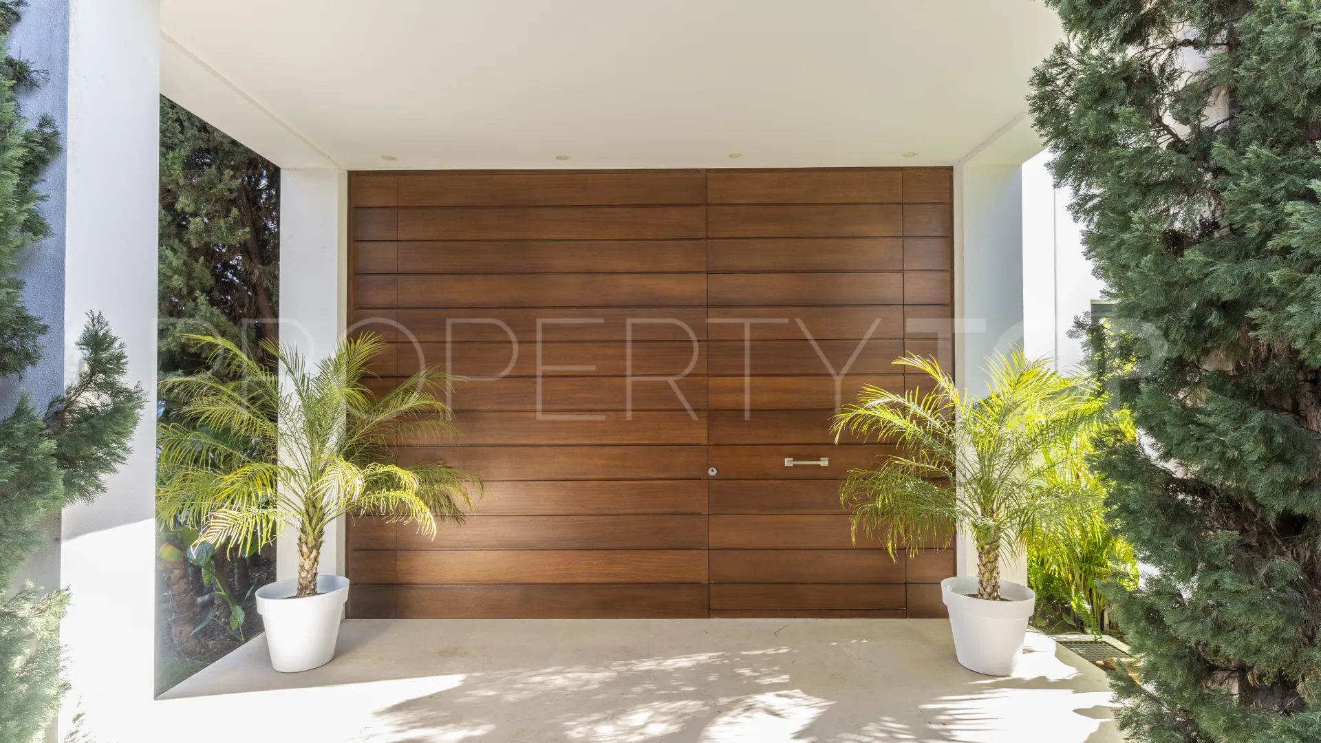 For sale villa with 5 bedrooms in Golden Mile