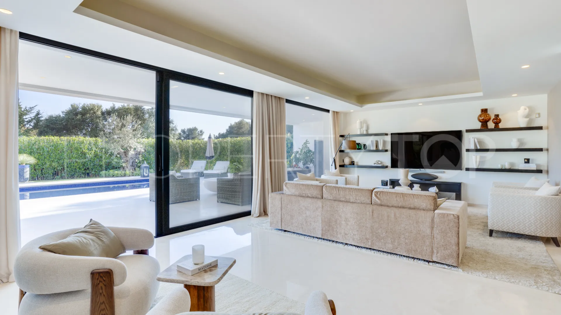 For sale villa with 5 bedrooms in Golden Mile