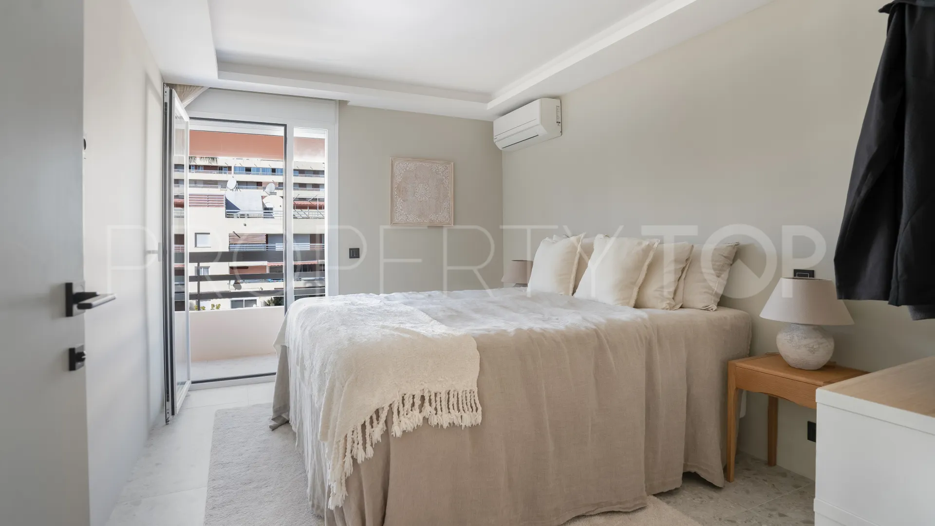 Comprar Ático con 3 dormitorios en Marbella Centro