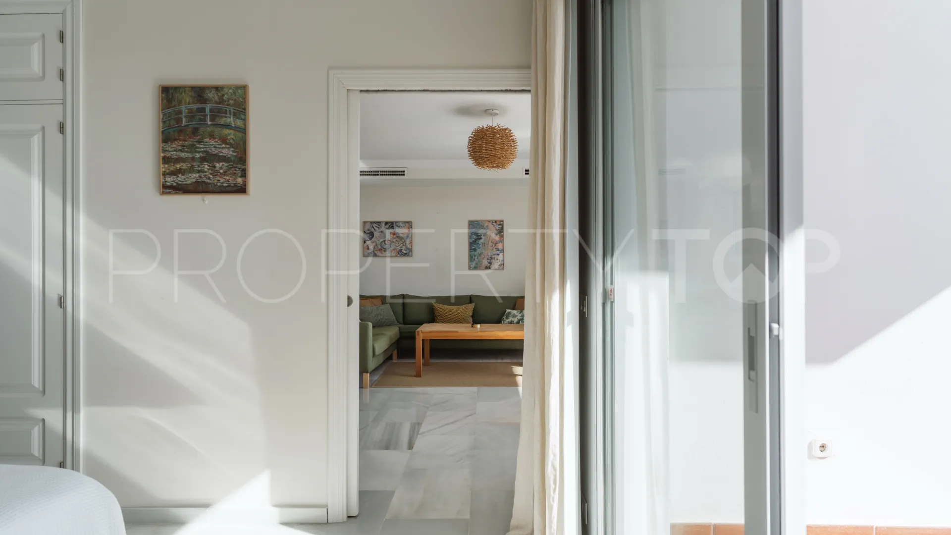 Apartamento en venta en Nueva Andalucia