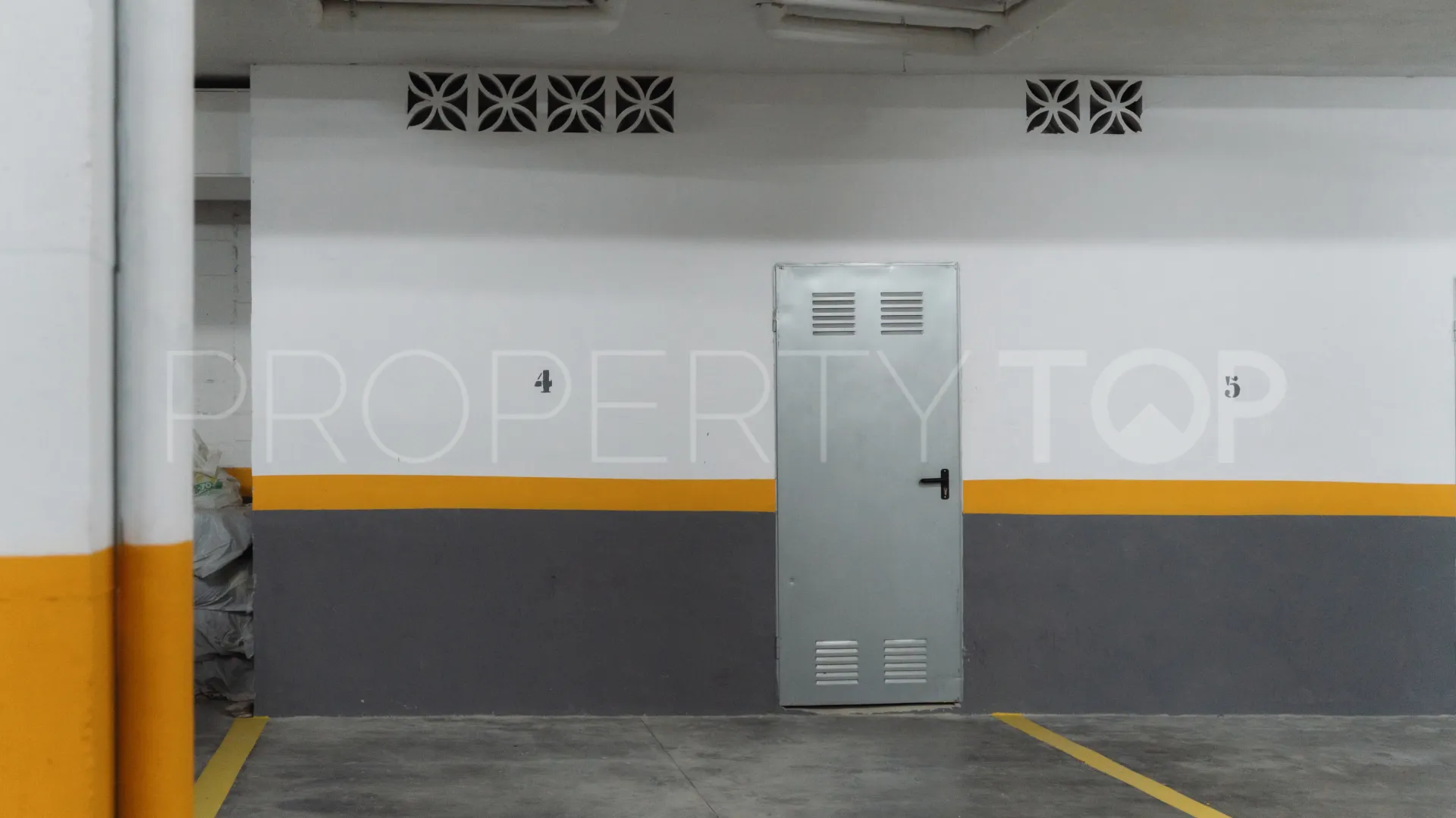Apartamento en venta en Nueva Andalucia