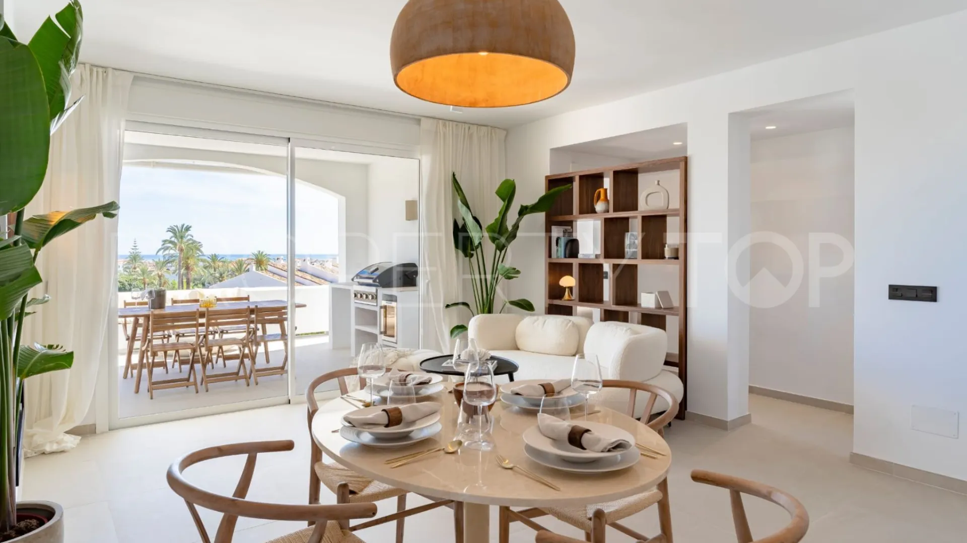 Buy Marbella apartment with 3 bedrooms