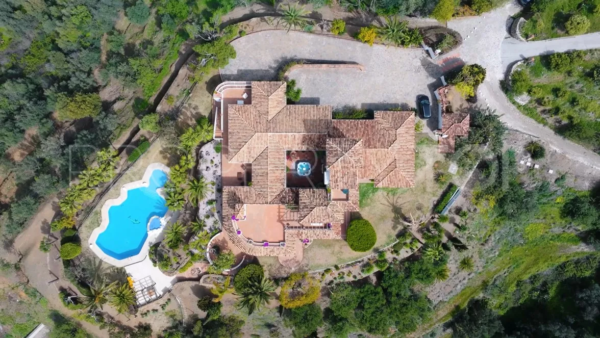 For sale Istan 6 bedrooms villa