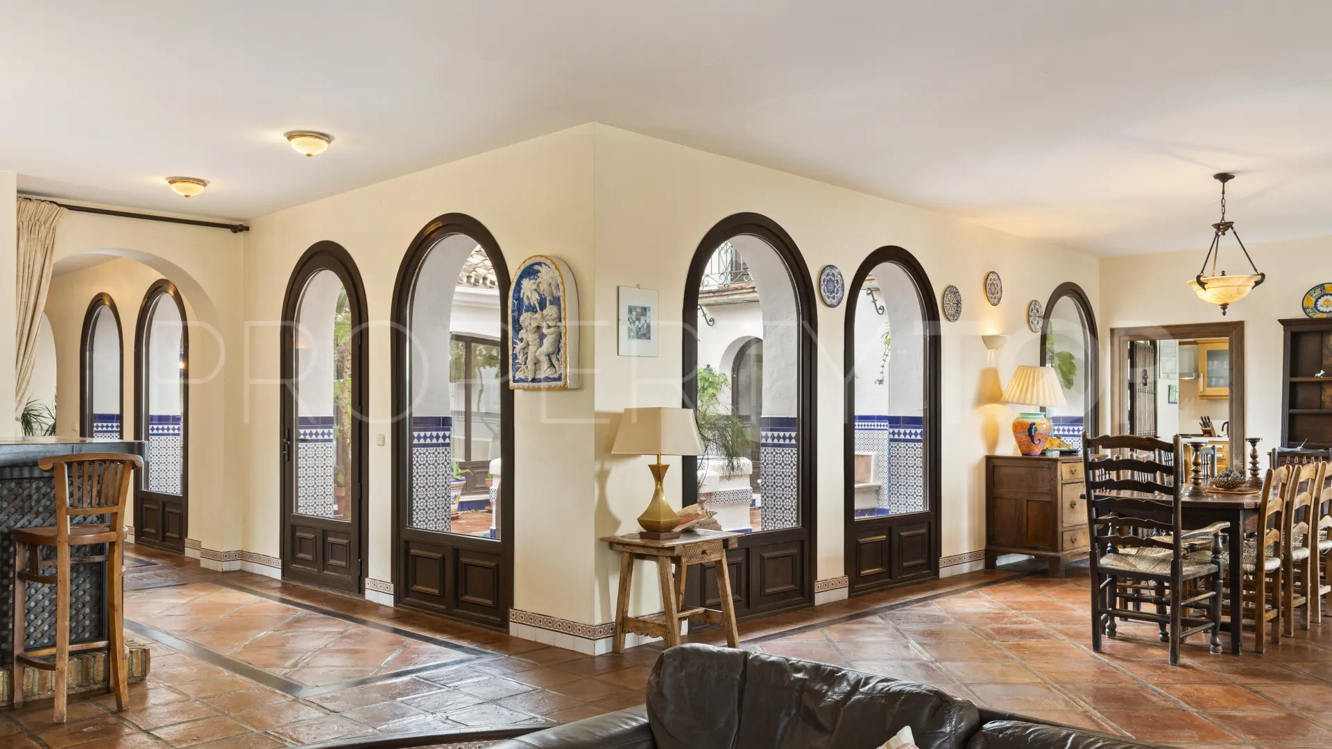 For sale Istan 6 bedrooms villa