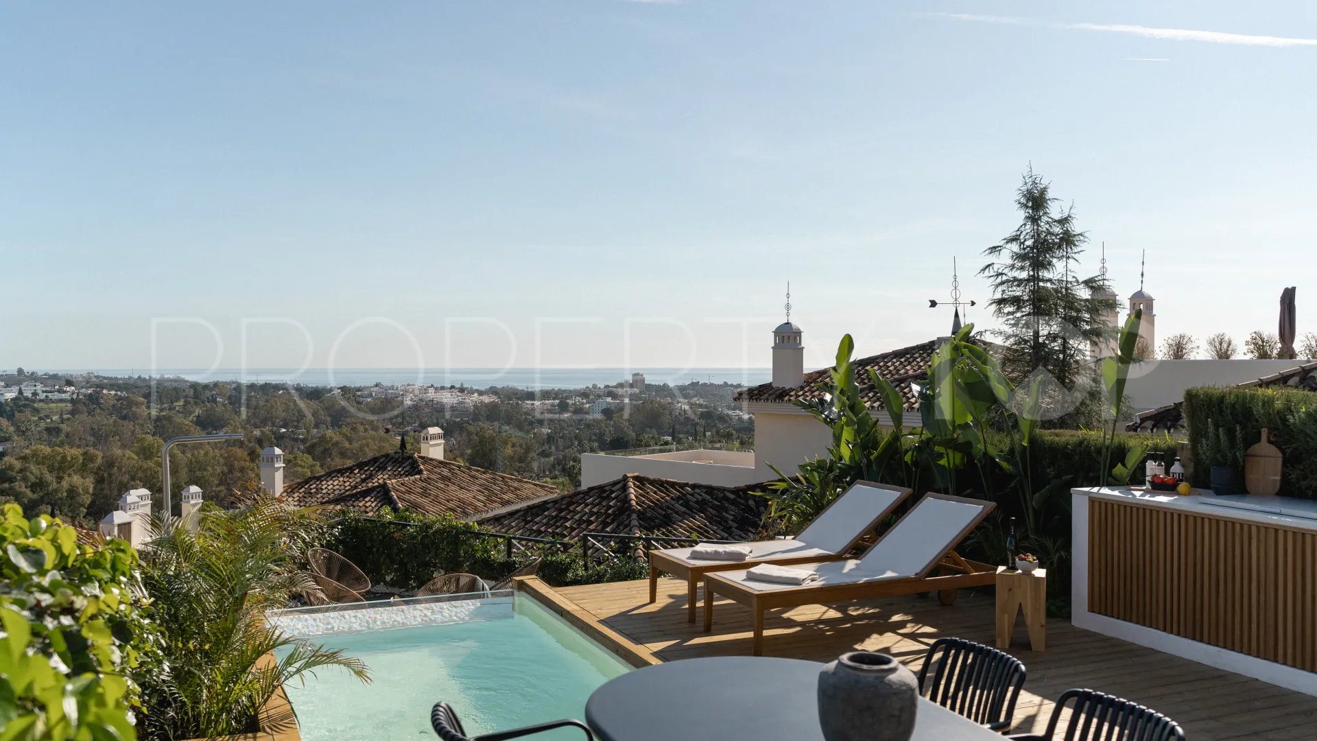 3 bedrooms Nueva Andalucia ground floor apartment for sale
