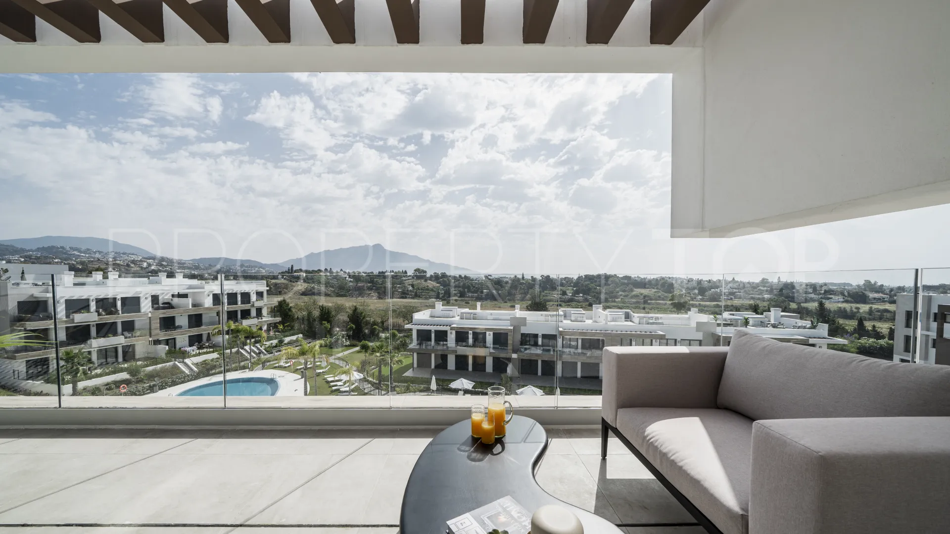 Estepona, Ático en venta de 3 dormitorios