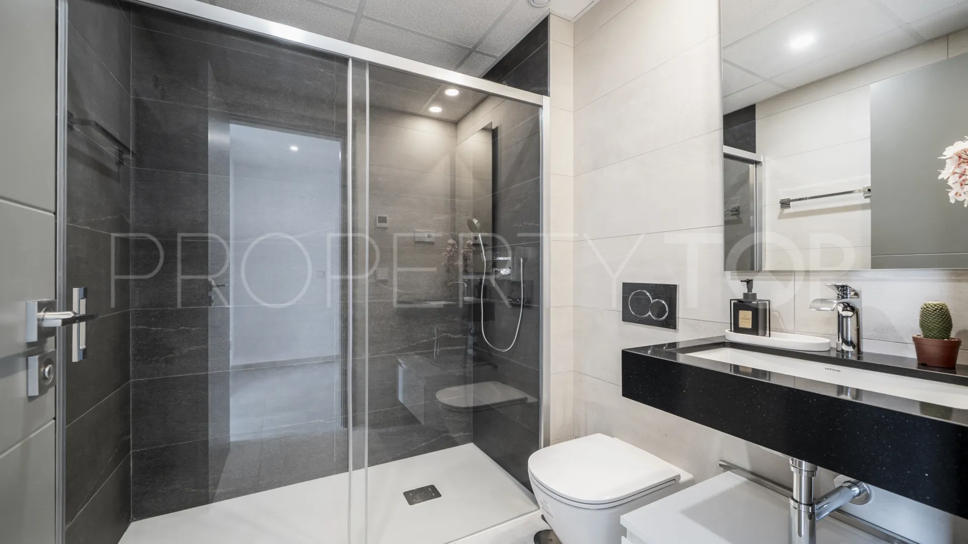 Estepona, Ático en venta de 3 dormitorios