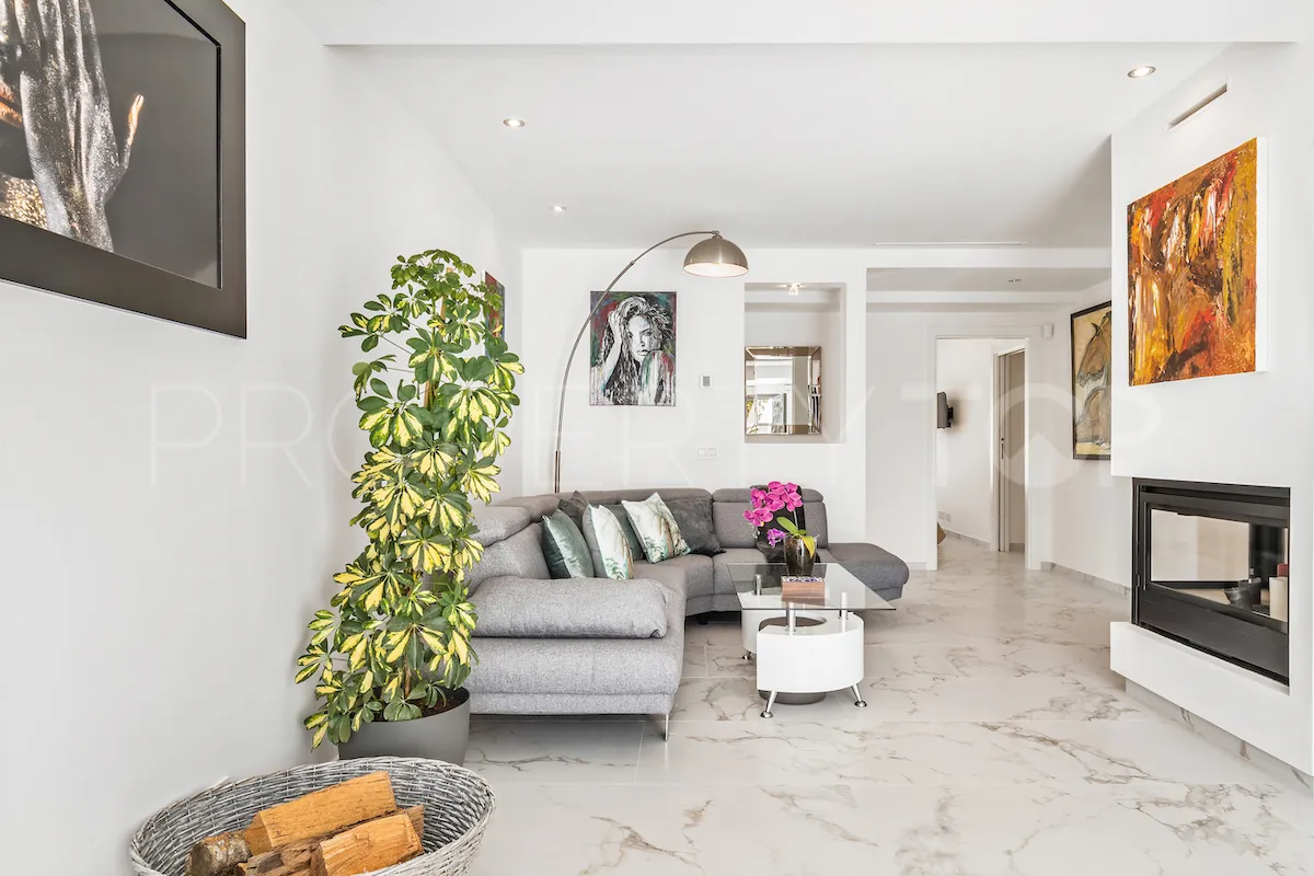 Guadalmina Baja, villa de 4 dormitorios en venta