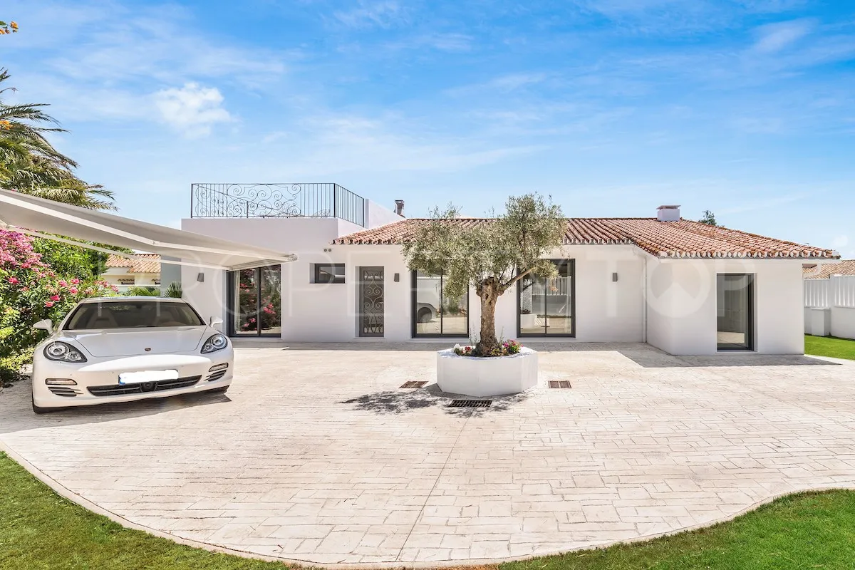 Guadalmina Baja, villa de 4 dormitorios en venta