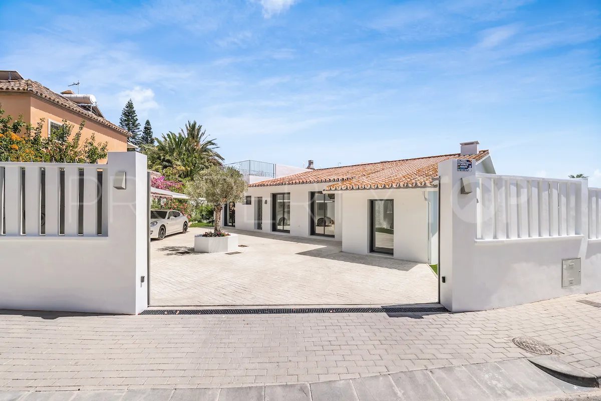 Guadalmina Baja, villa de 4 dormitorios en venta