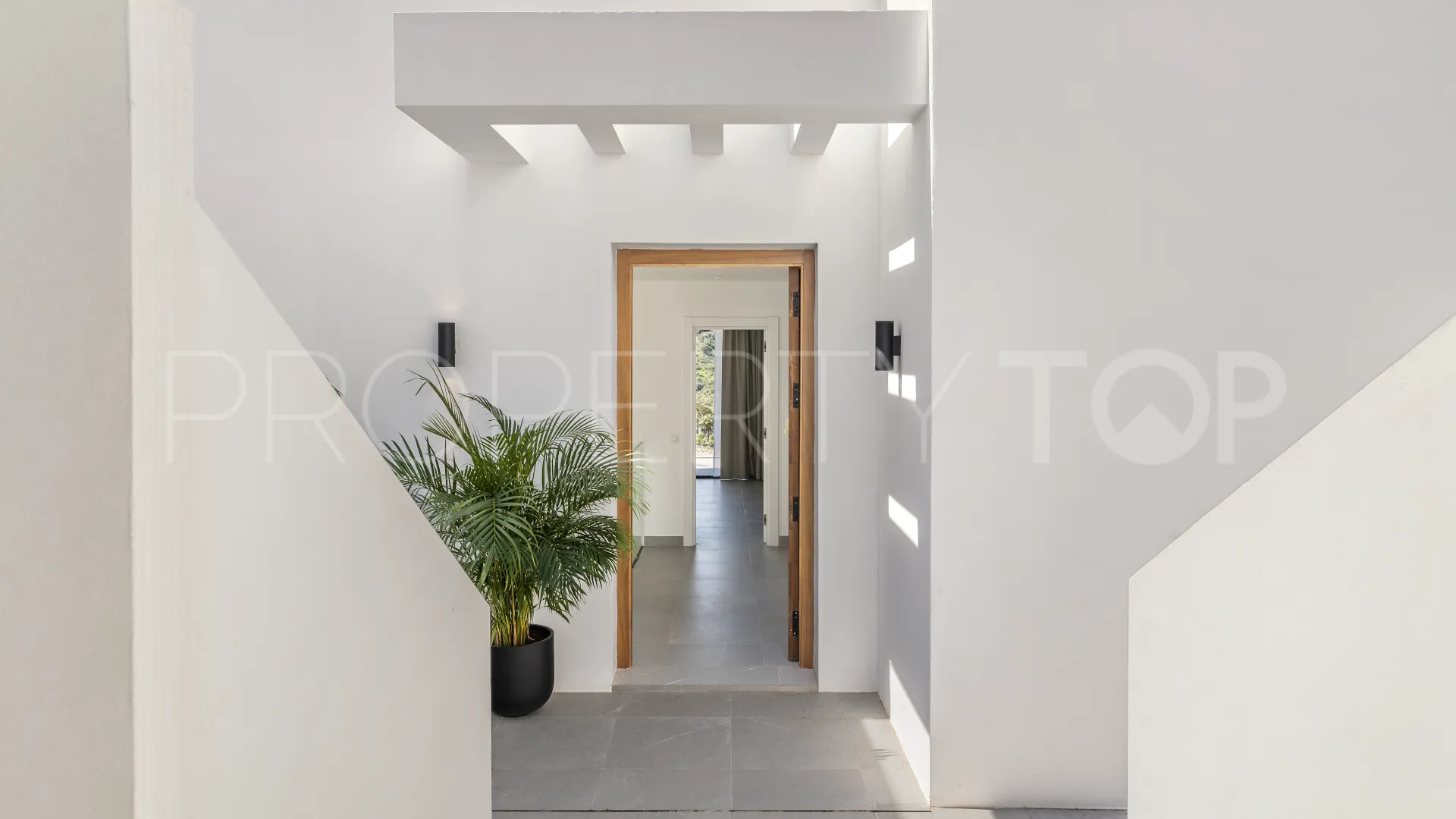 Nueva Andalucia, villa en venta con 5 dormitorios