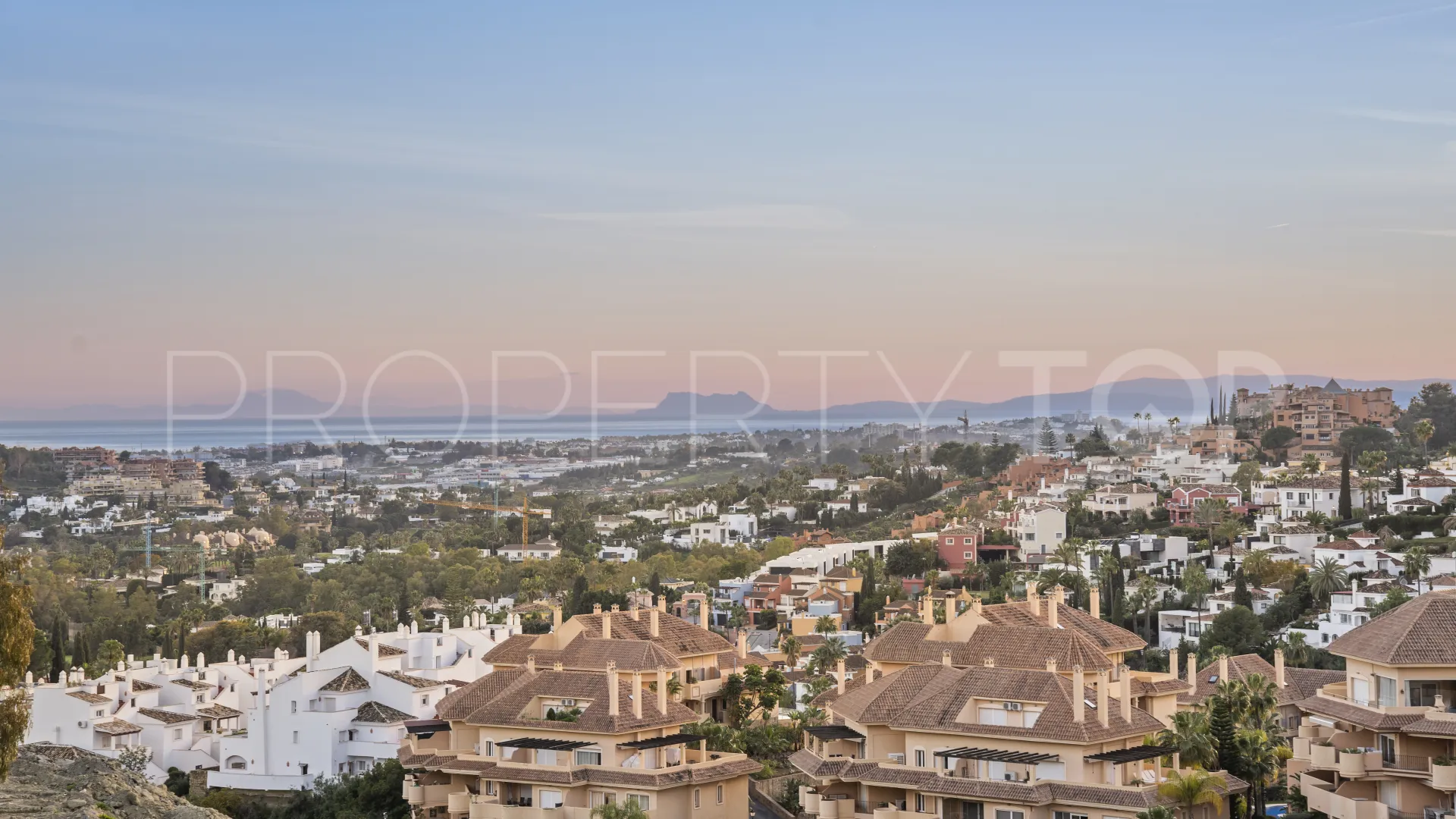 Nueva Andalucia, villa en venta con 5 dormitorios