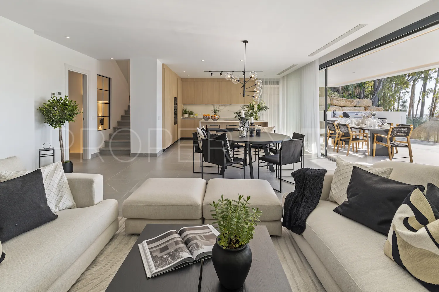 Nueva Andalucia, villa en venta con 5 dormitorios