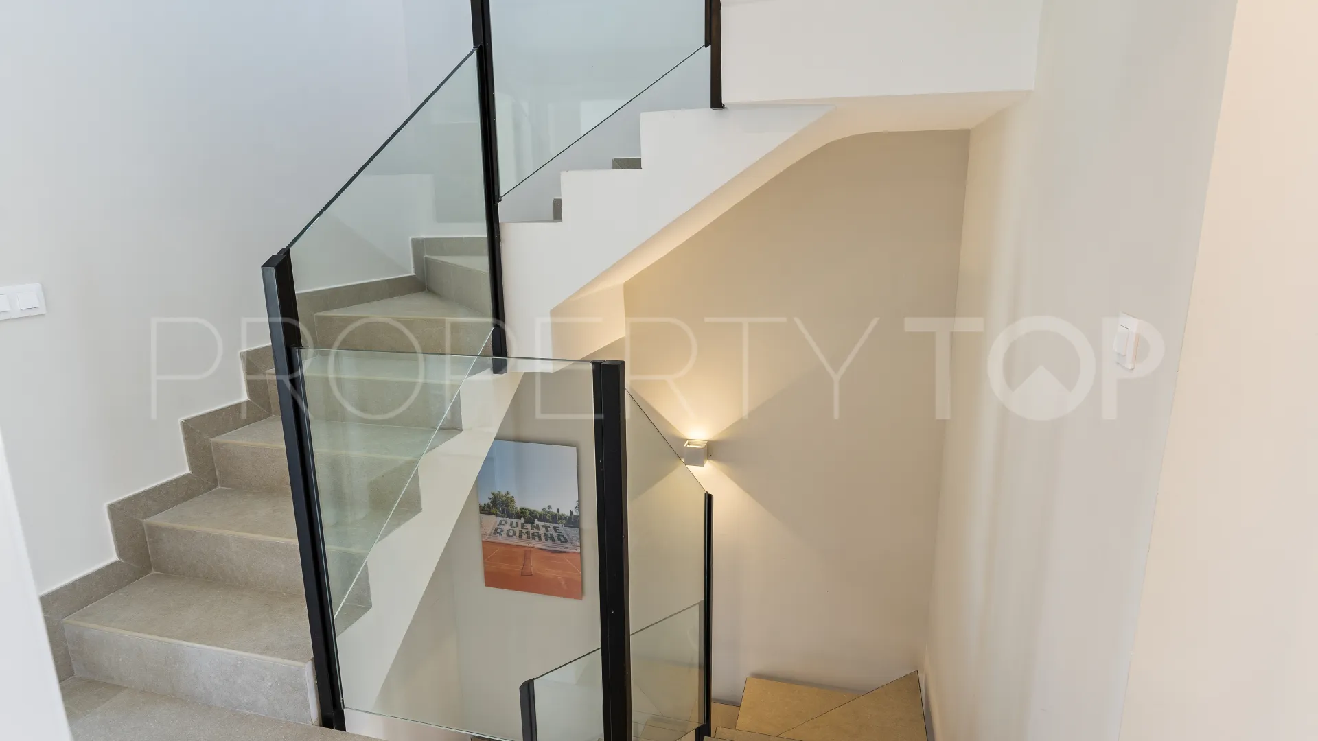 For sale town house in Marbella with 5 bedrooms