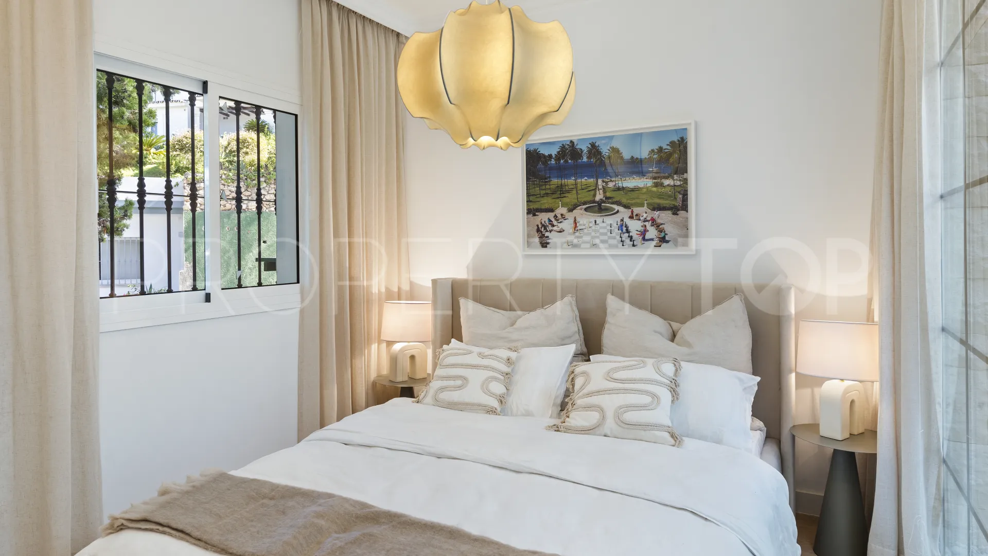 Town house for sale in La Quinta with 4 bedrooms