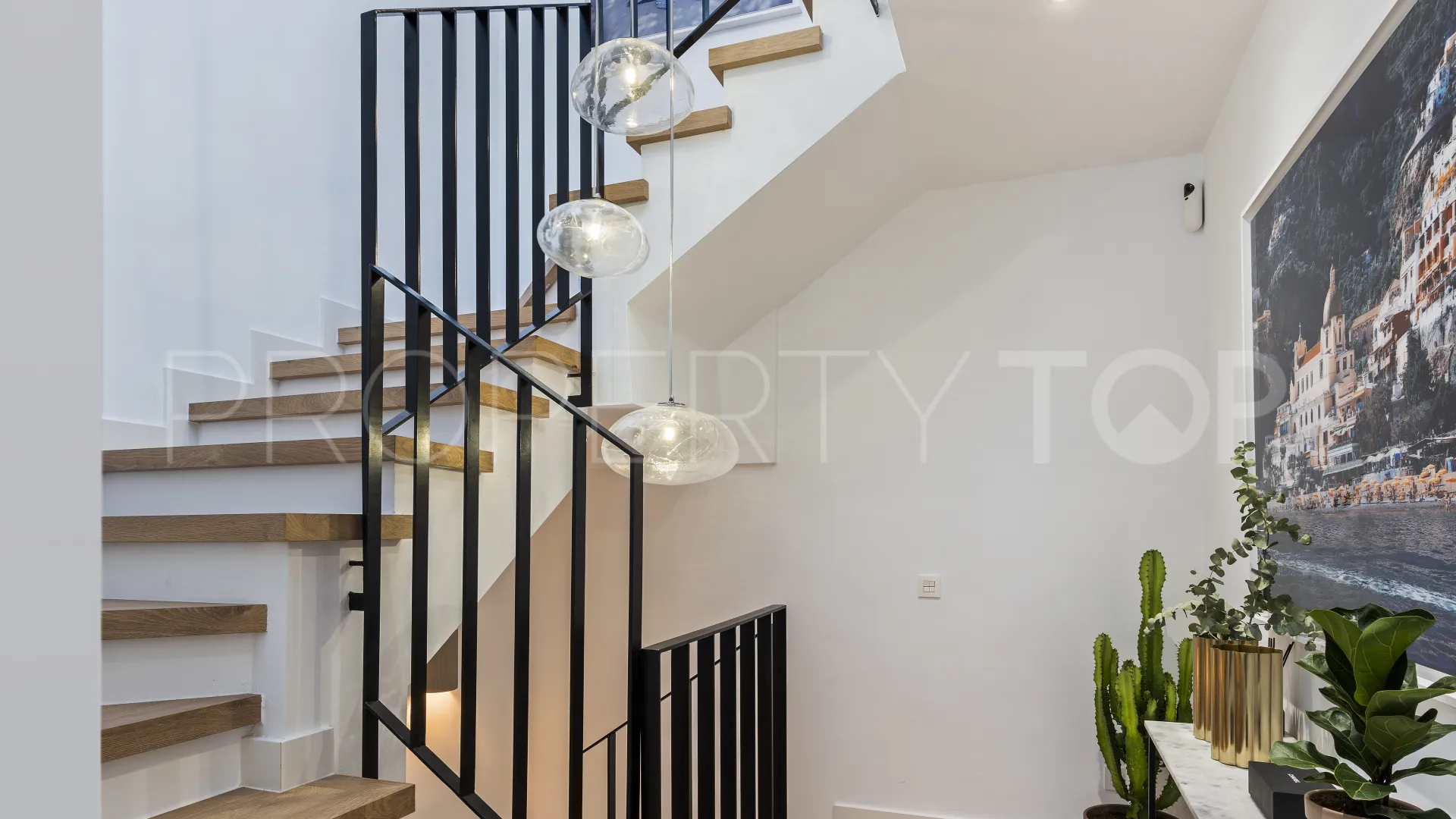 Town house for sale in La Quinta with 4 bedrooms
