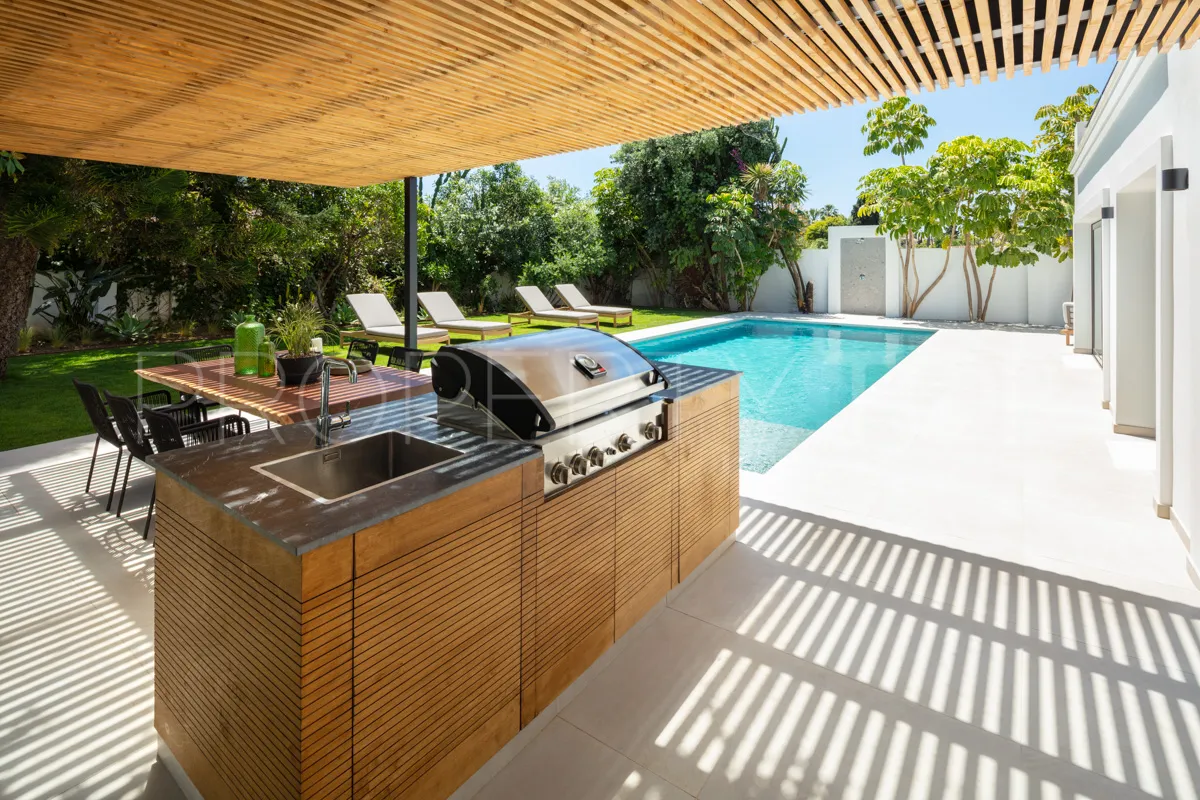 Villa for sale in Marbella - Puerto Banus