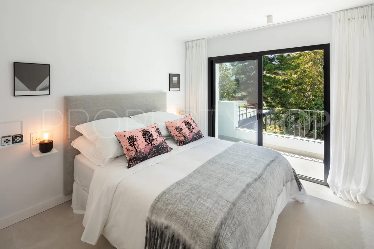 Villa for sale in Marbella - Puerto Banus