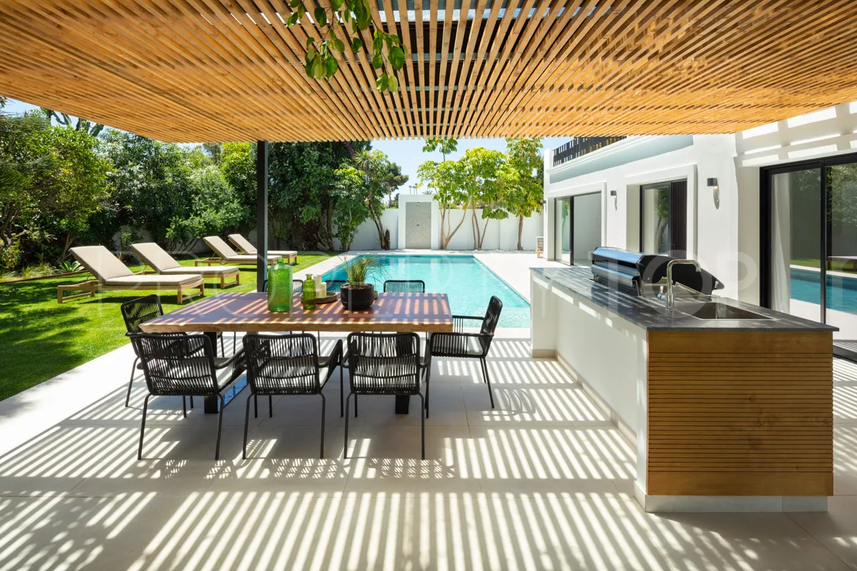Villa for sale in Marbella - Puerto Banus
