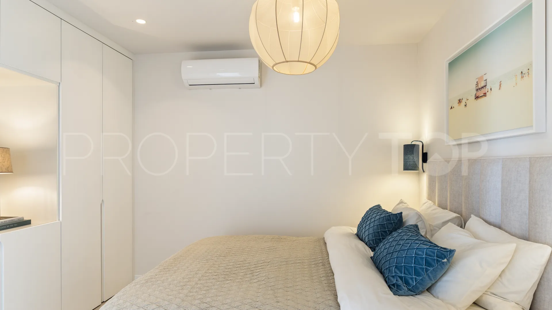 Town house for sale in Marbella City