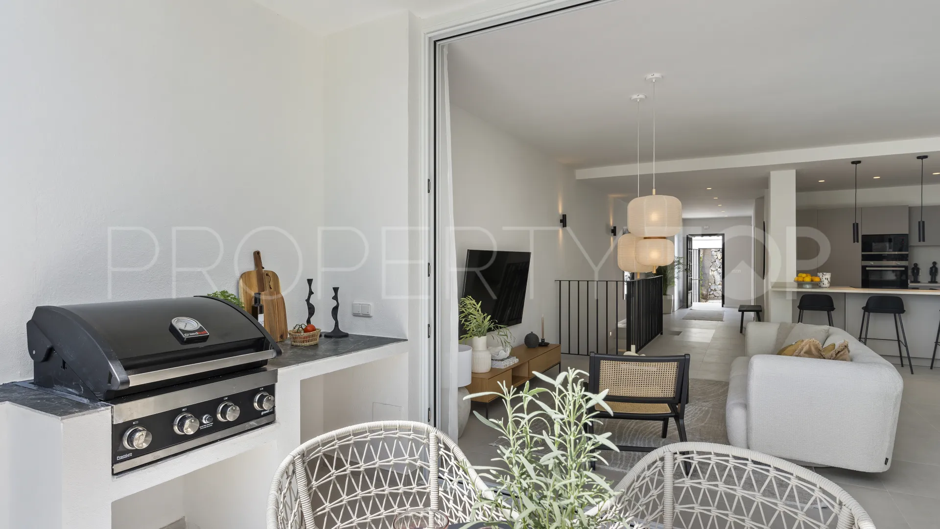 Town house for sale in Marbella City