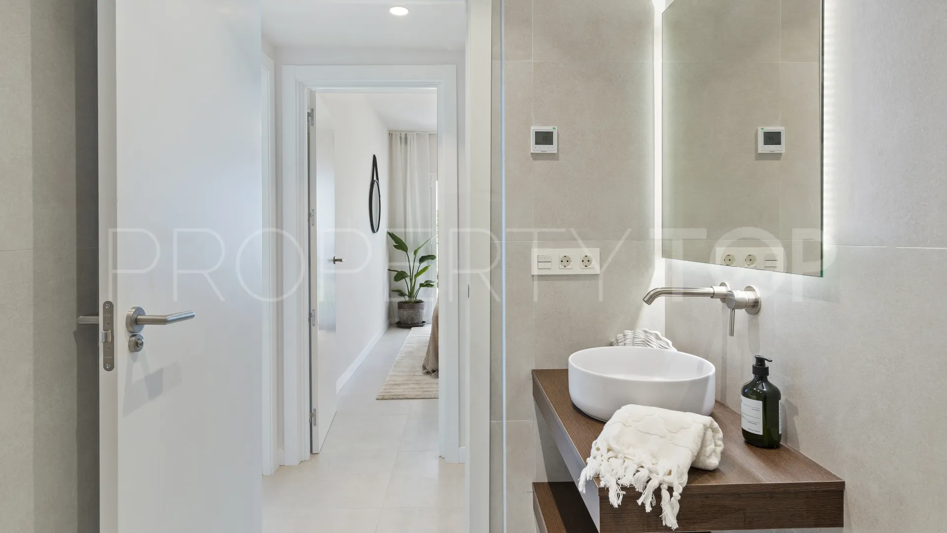 Town house for sale in Marbella City