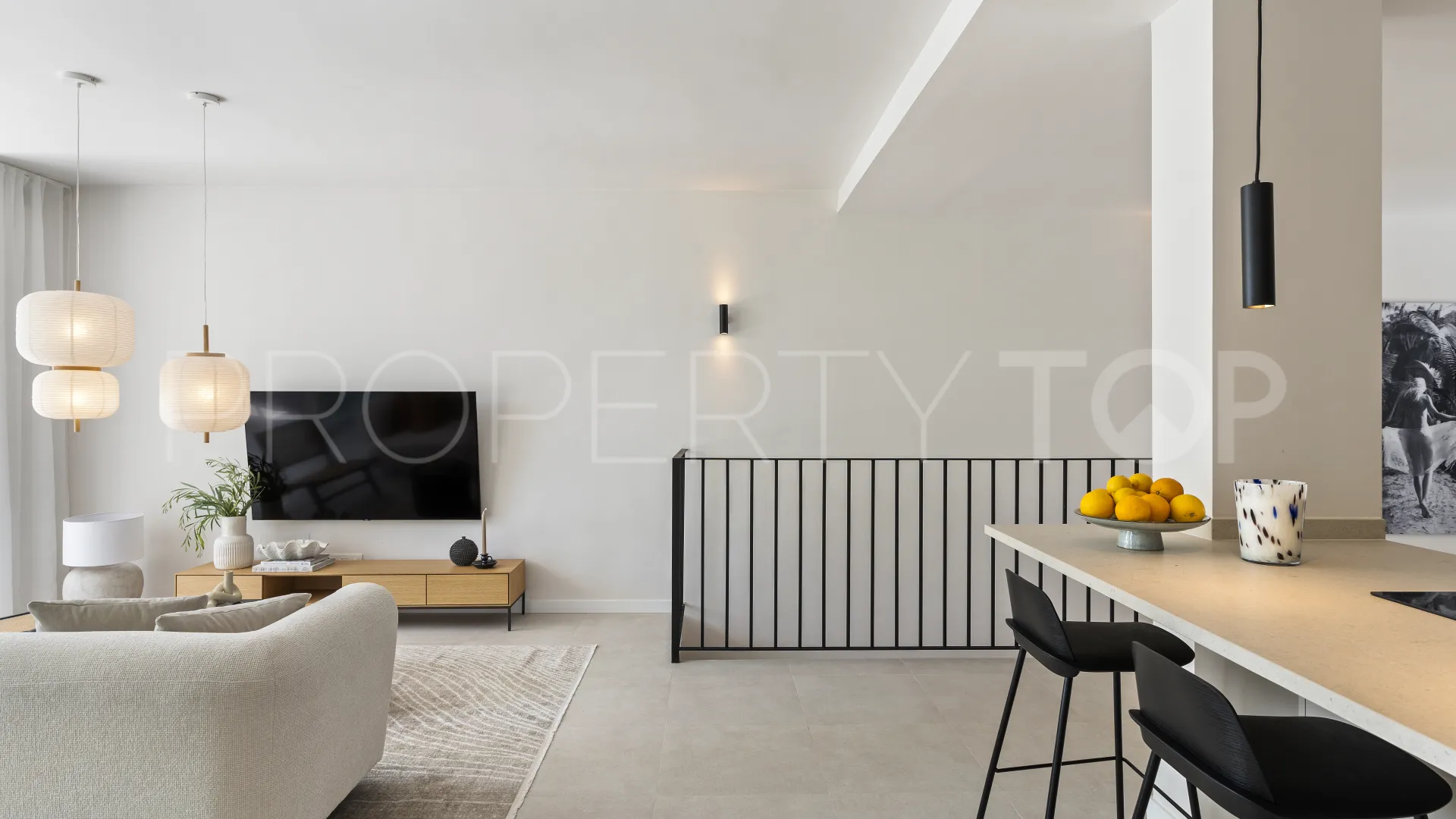 Town house for sale in Marbella City