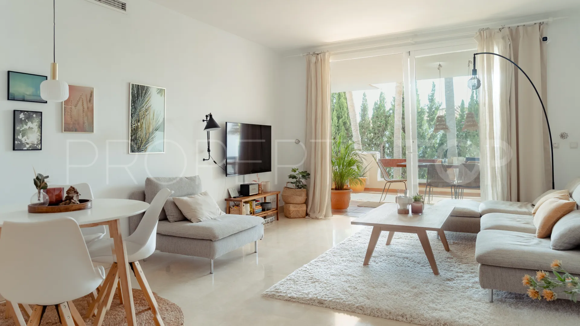 2 bedrooms ground floor apartment for sale in Nueva Andalucia