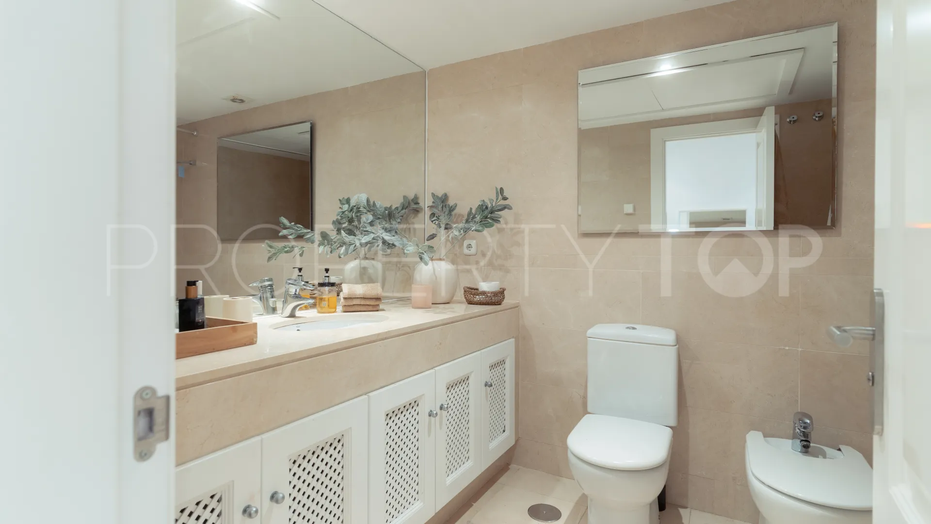 2 bedrooms ground floor apartment for sale in Nueva Andalucia