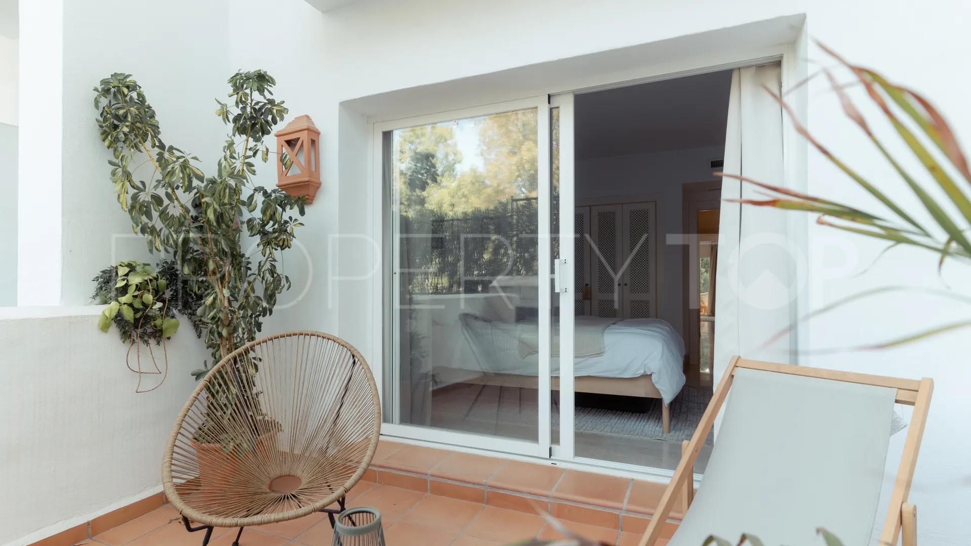 2 bedrooms ground floor apartment for sale in Nueva Andalucia