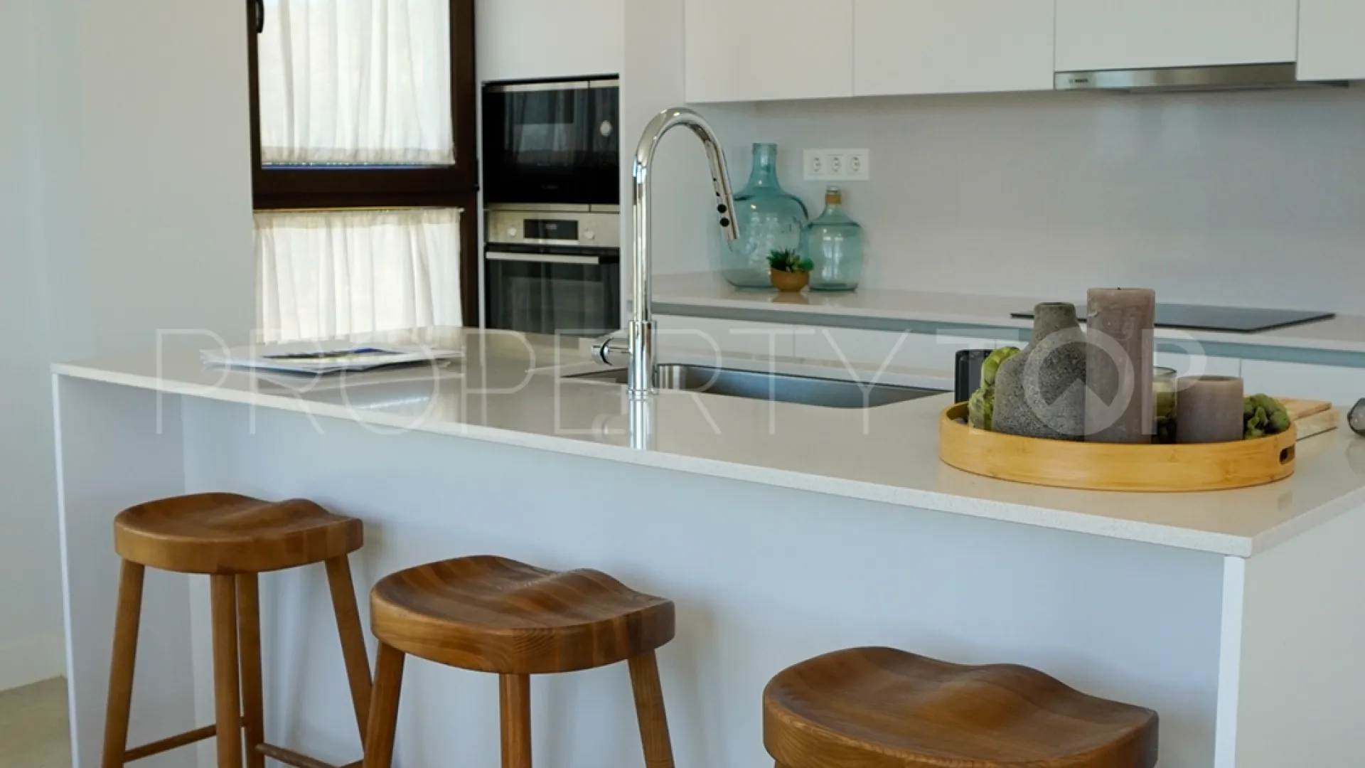 3 bedrooms apartment for sale in Estepona West