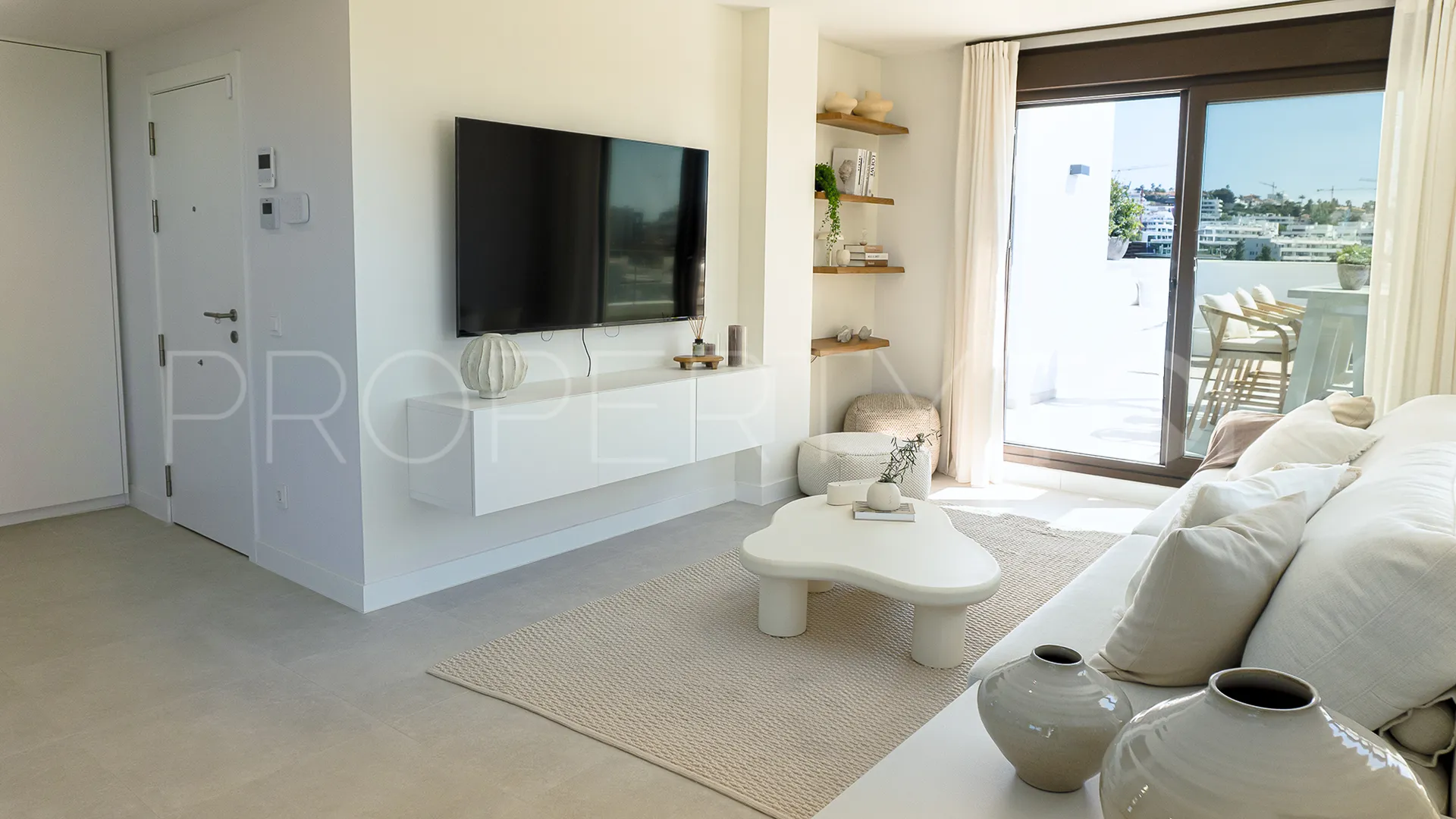 3 bedrooms apartment for sale in Estepona West