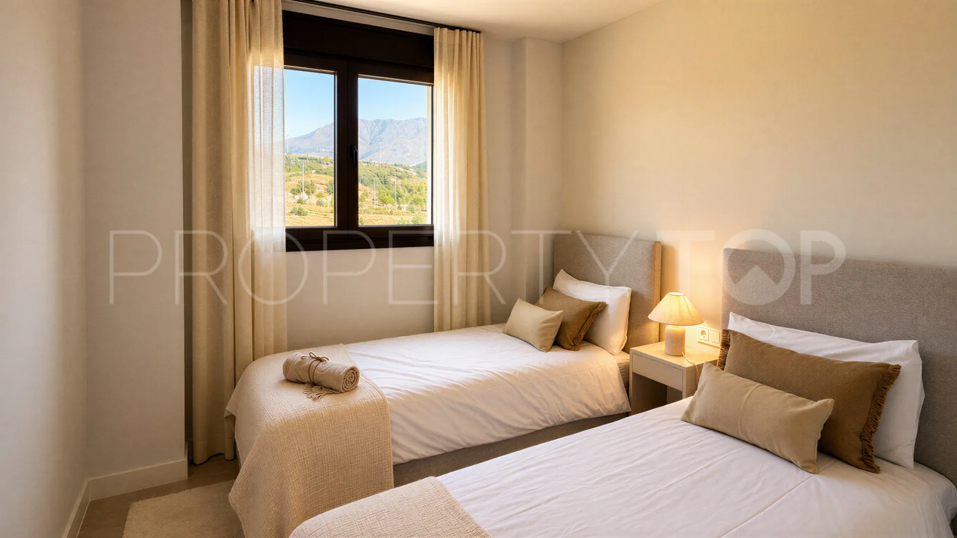 3 bedrooms apartment for sale in Estepona West