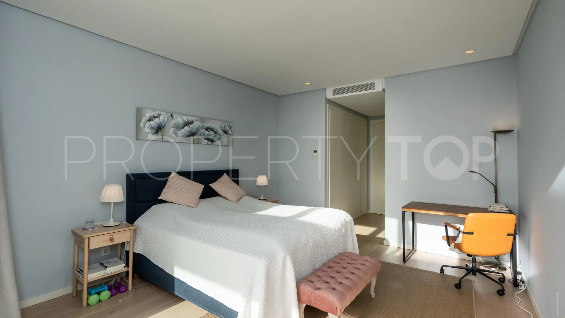 3 bedrooms apartment in Benahavis for sale