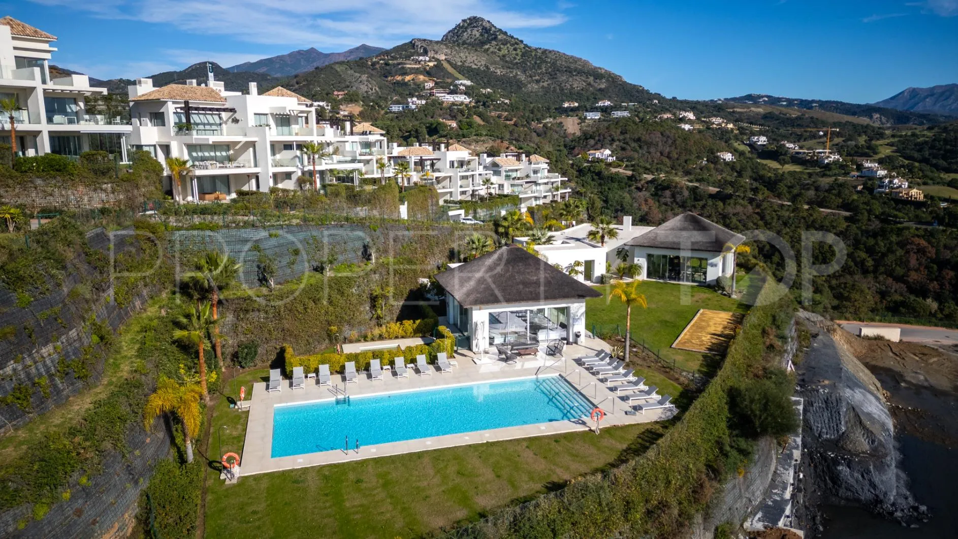 3 bedrooms apartment in Benahavis for sale