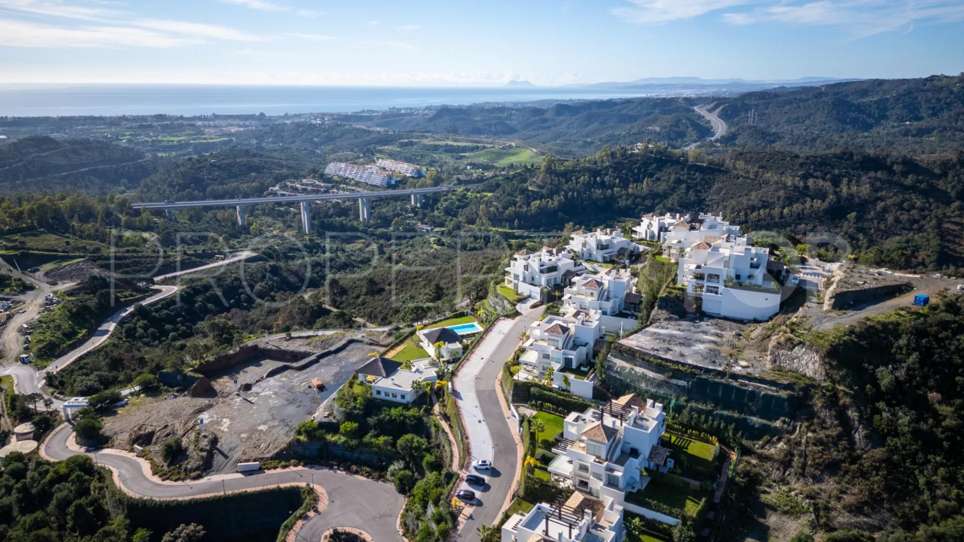 3 bedrooms apartment in Benahavis for sale