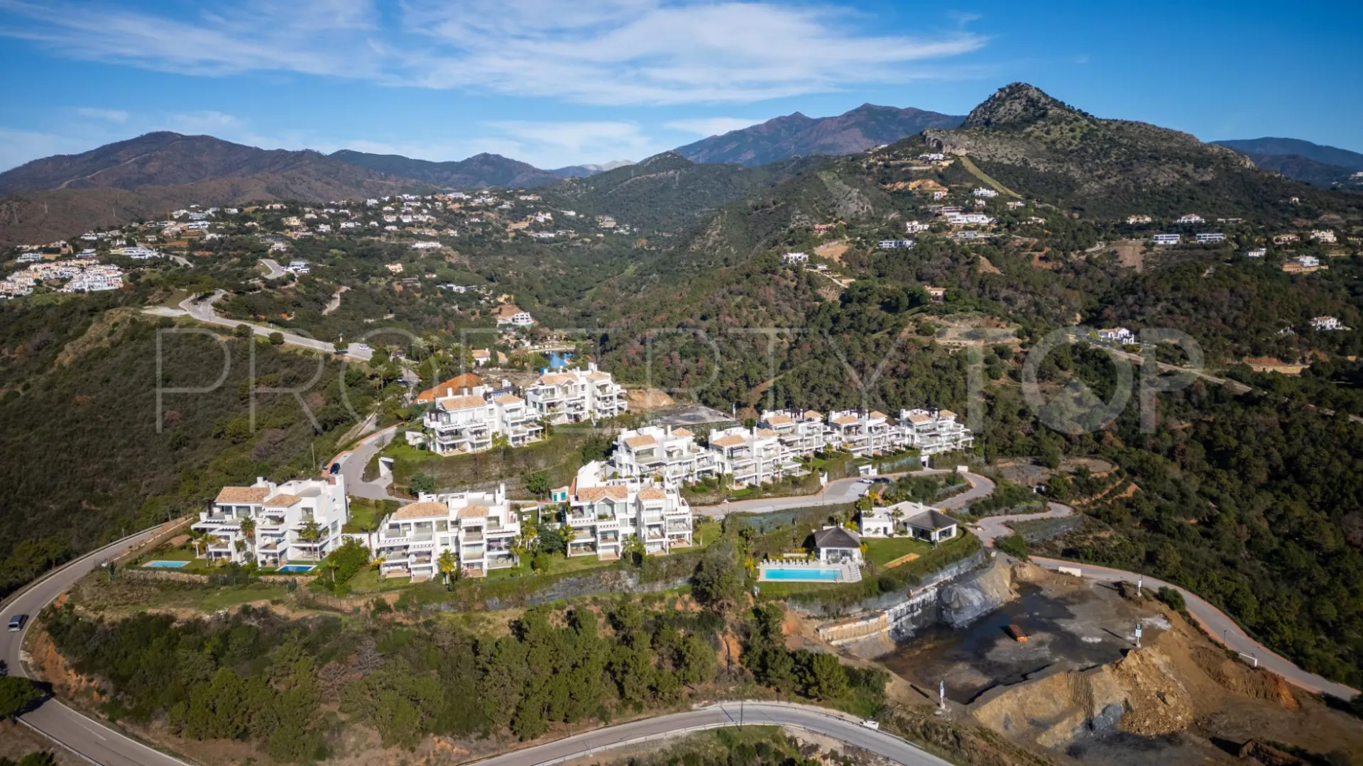3 bedrooms apartment in Benahavis for sale