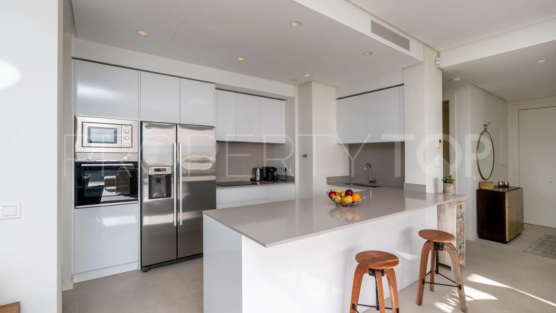 3 bedrooms apartment in Benahavis for sale