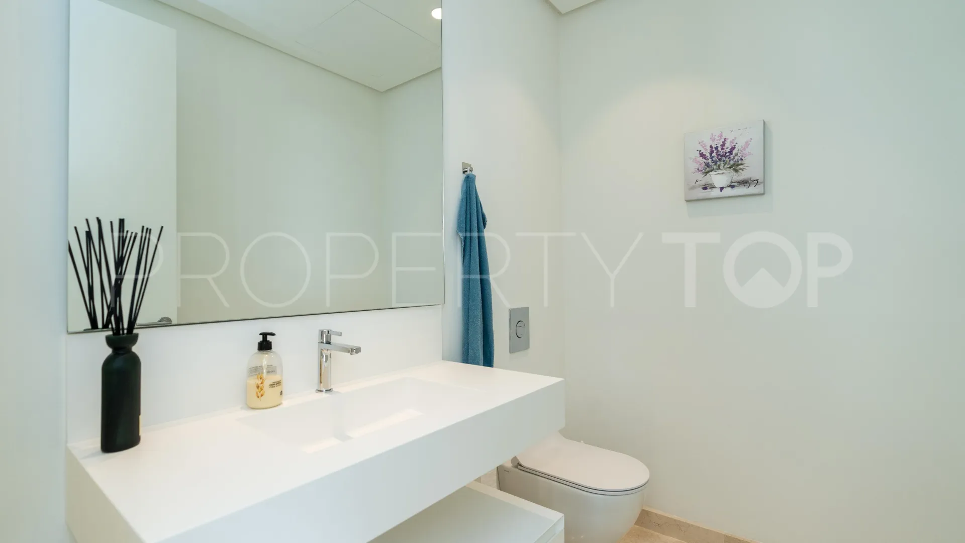 3 bedrooms apartment in Benahavis for sale