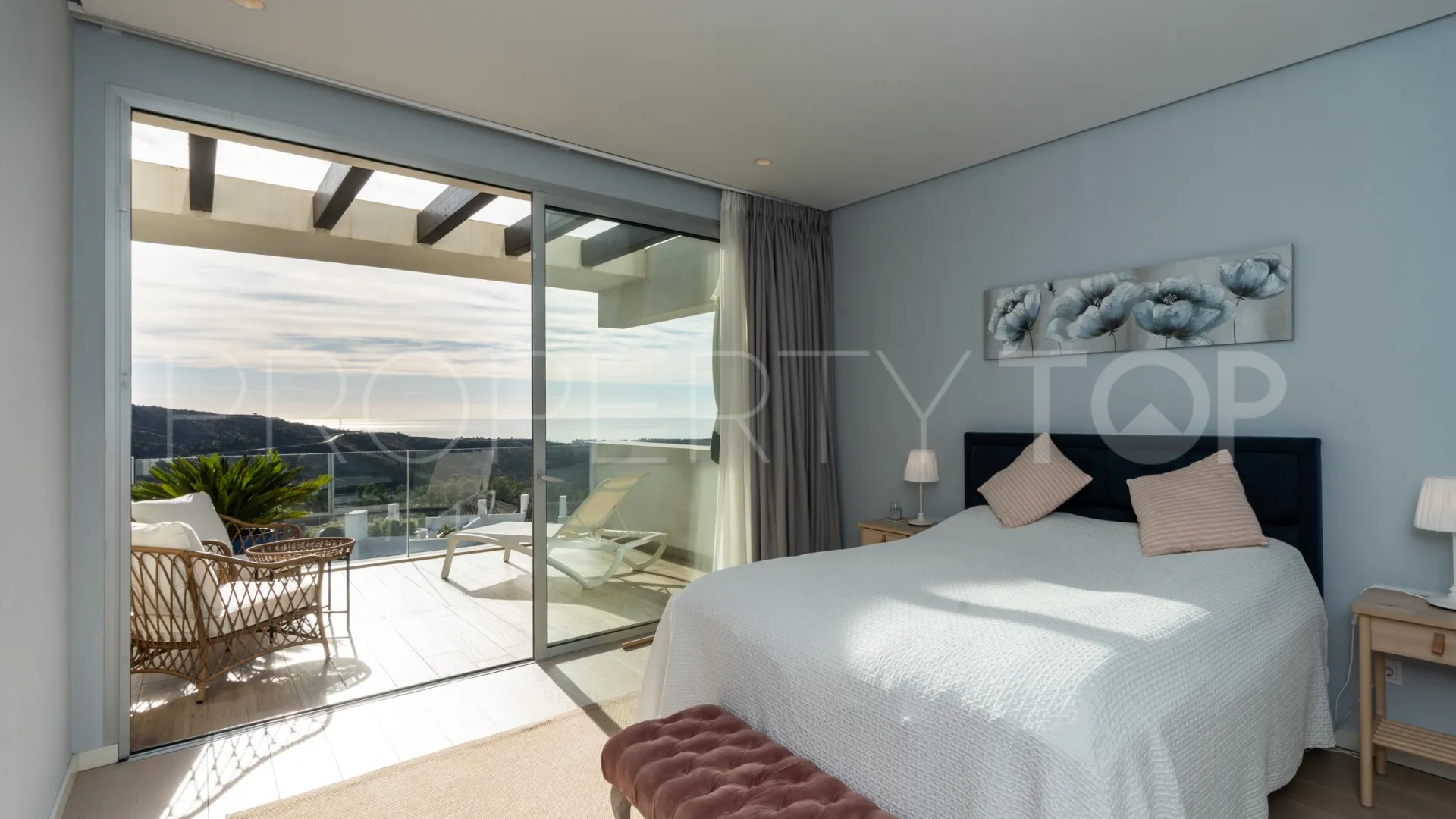 3 bedrooms apartment in Benahavis for sale