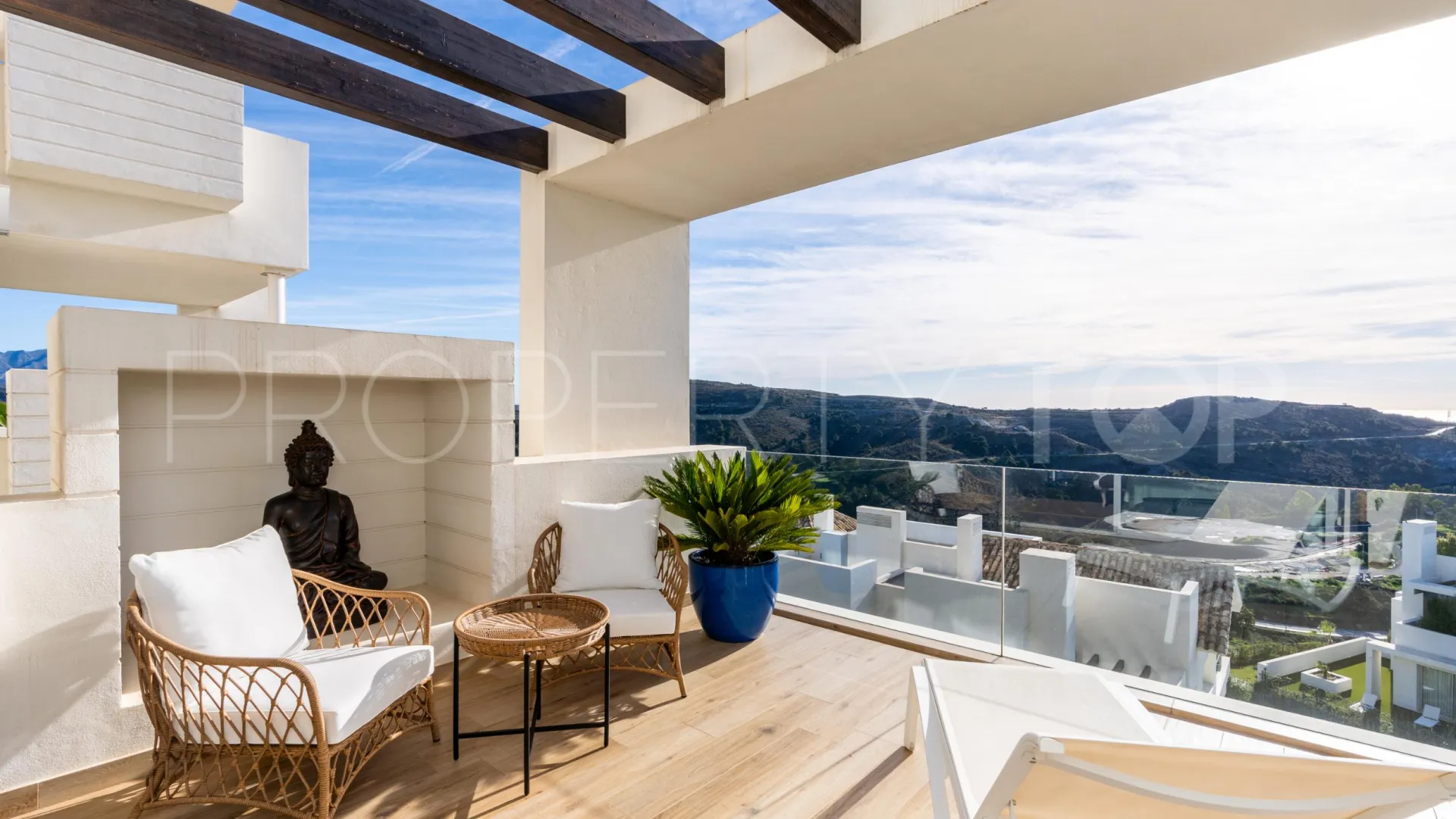 3 bedrooms apartment in Benahavis for sale