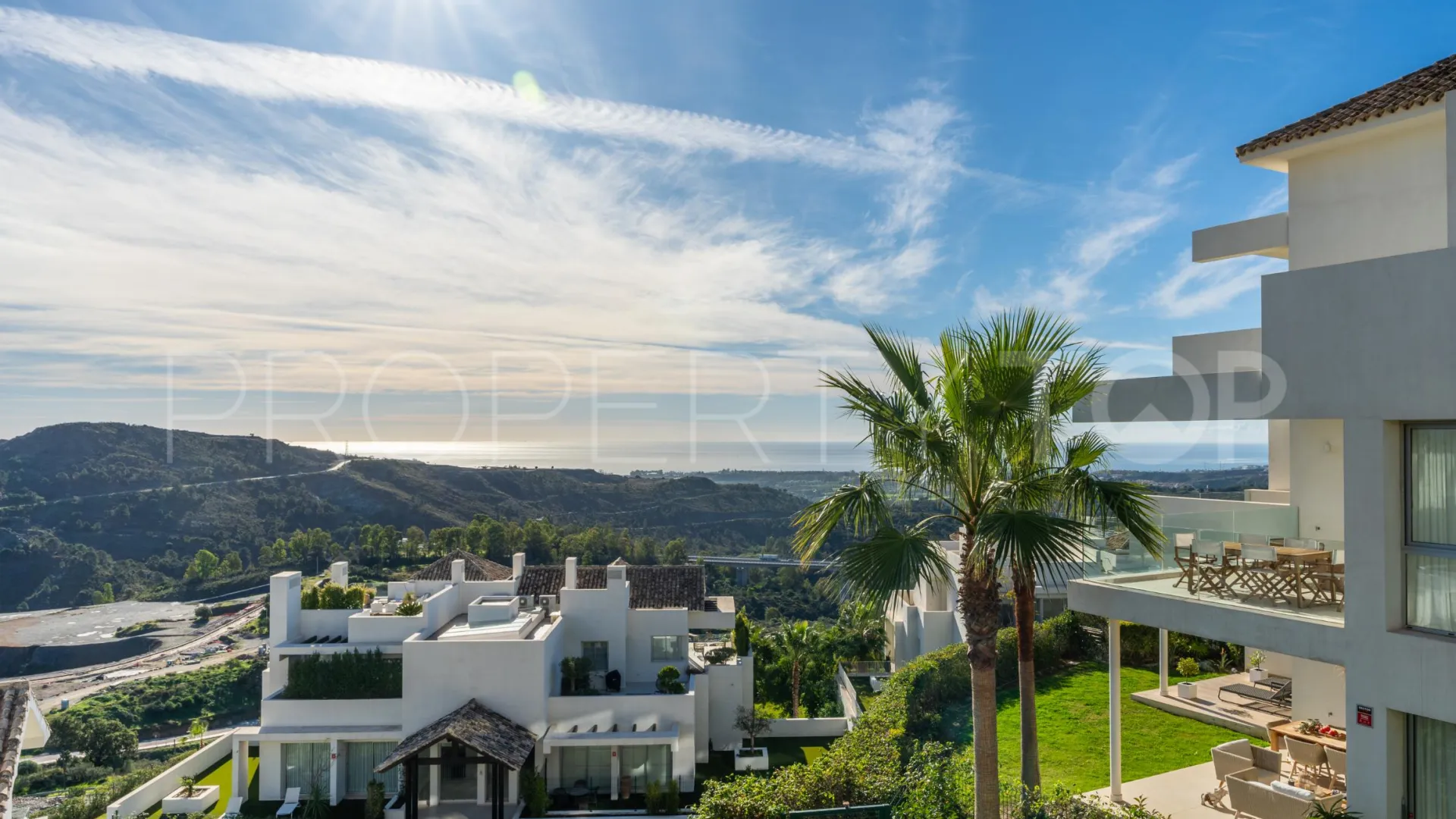 3 bedrooms apartment in Benahavis for sale