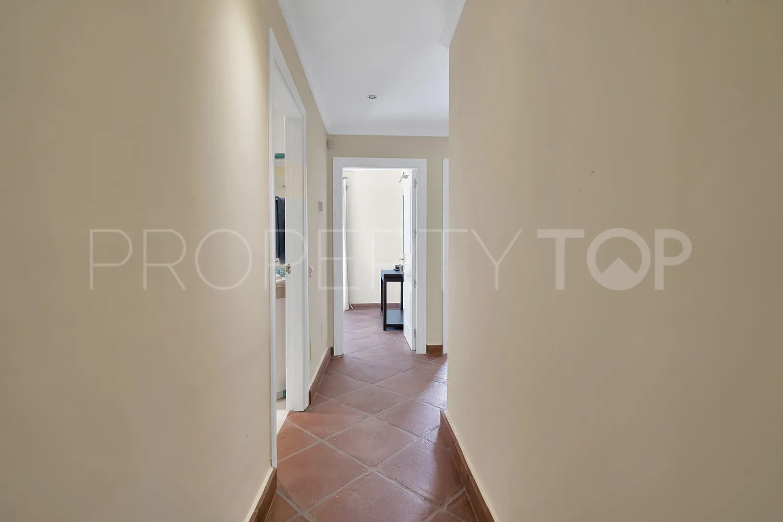 Benahavis, adosado a la venta con 3 dormitorios