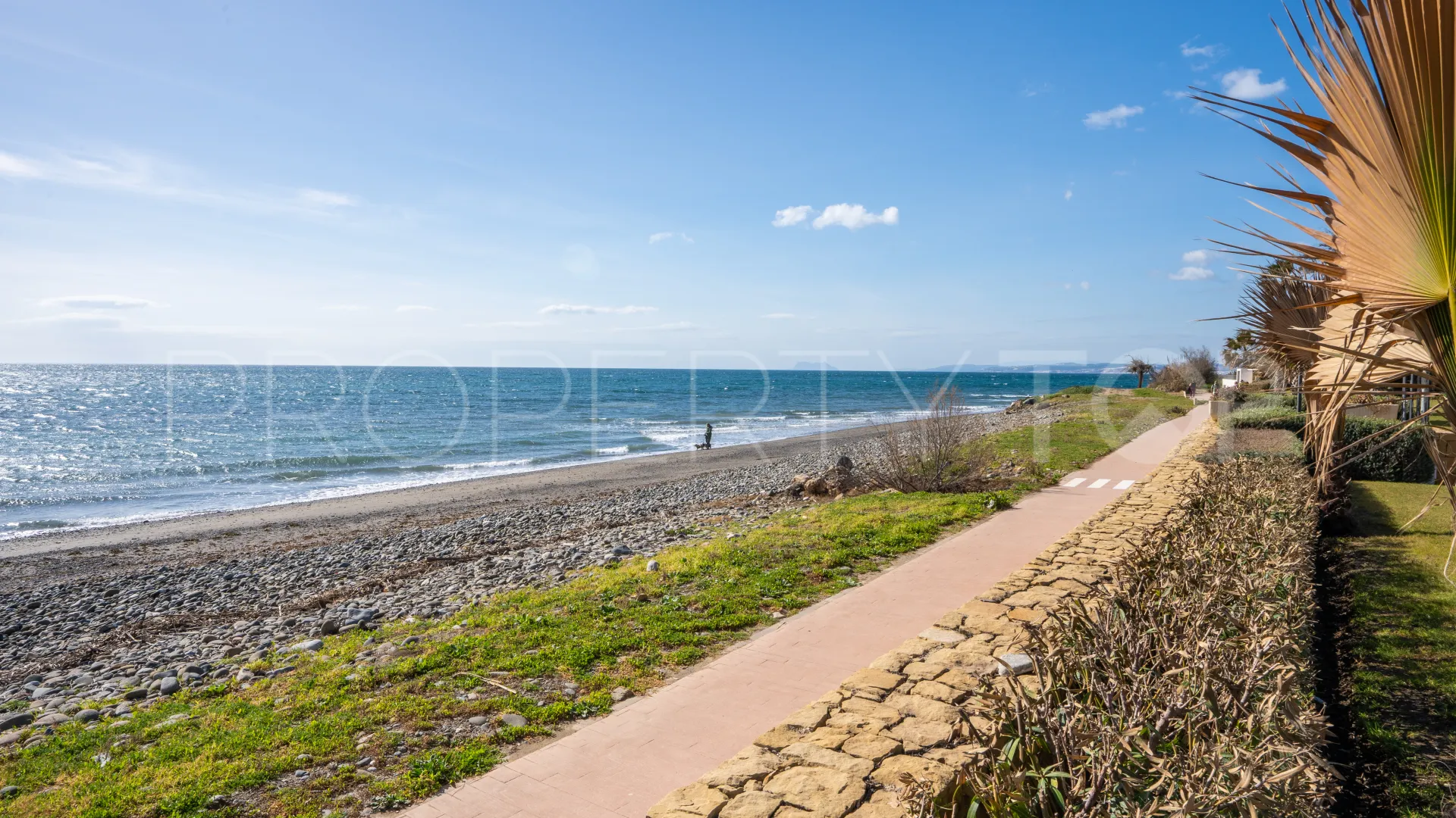 Comprar Ático de 3 dormitorios en Estepona