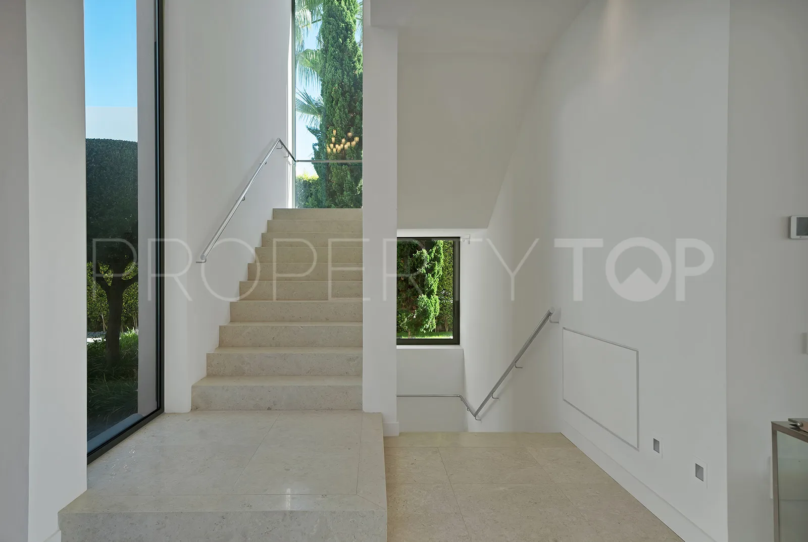 Benahavis villa for sale