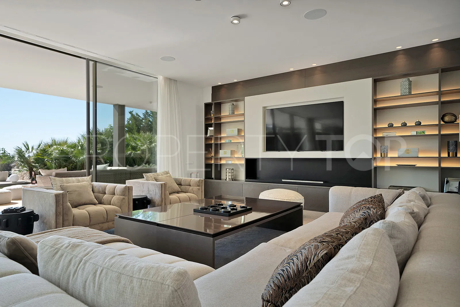 Benahavis villa for sale