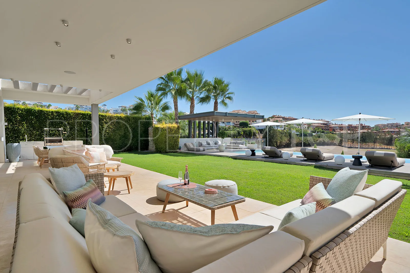 Benahavis villa for sale