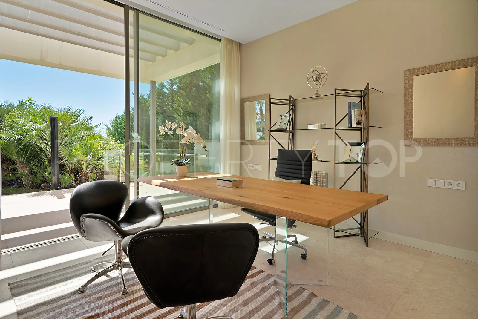 Benahavis villa for sale
